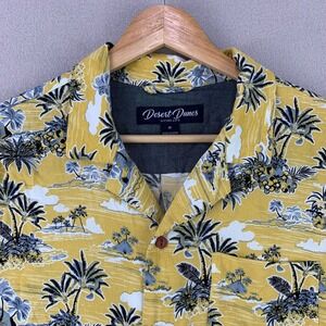 Desert Dunes Living Life Camp Shirt Mens Medium Yellow‎ Tropical Aloha Viscose